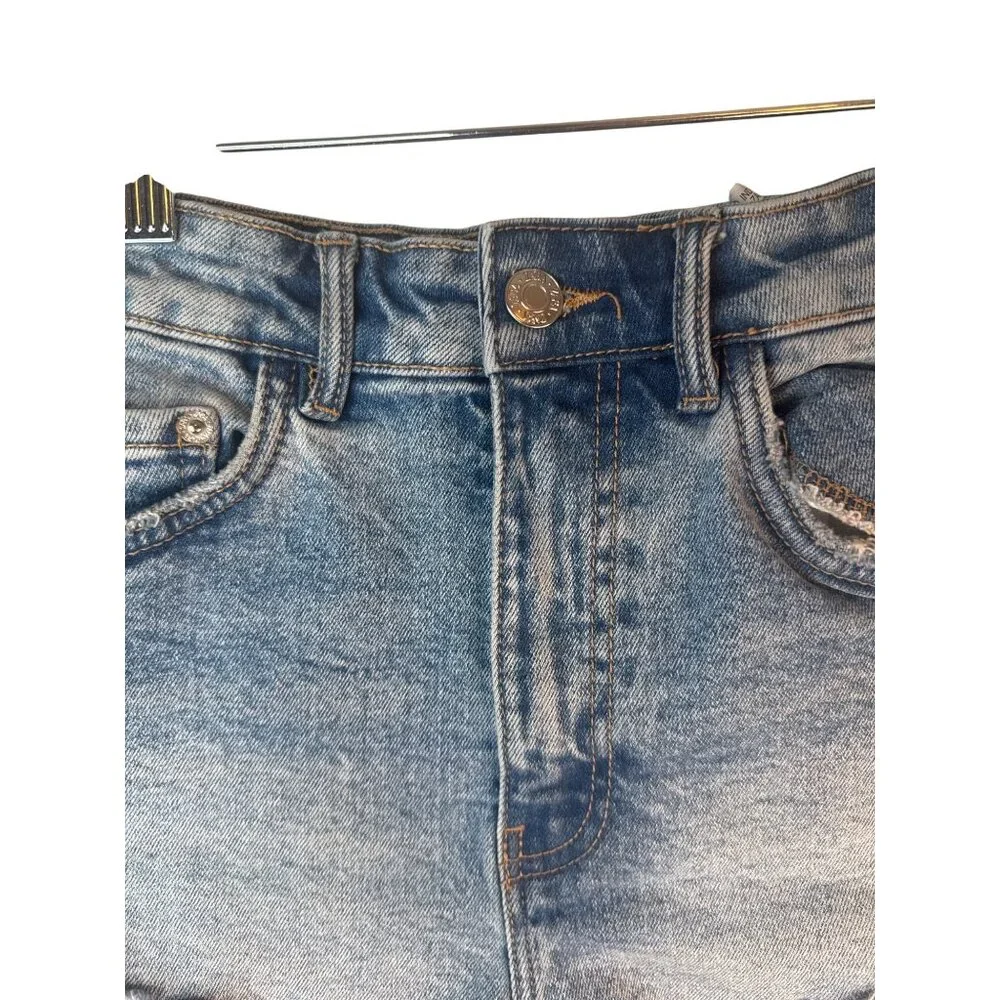 2/$30 ZARA Size 4 Light Blue High-Waisted Distressed Denim Shorts - Picture 9 of 11